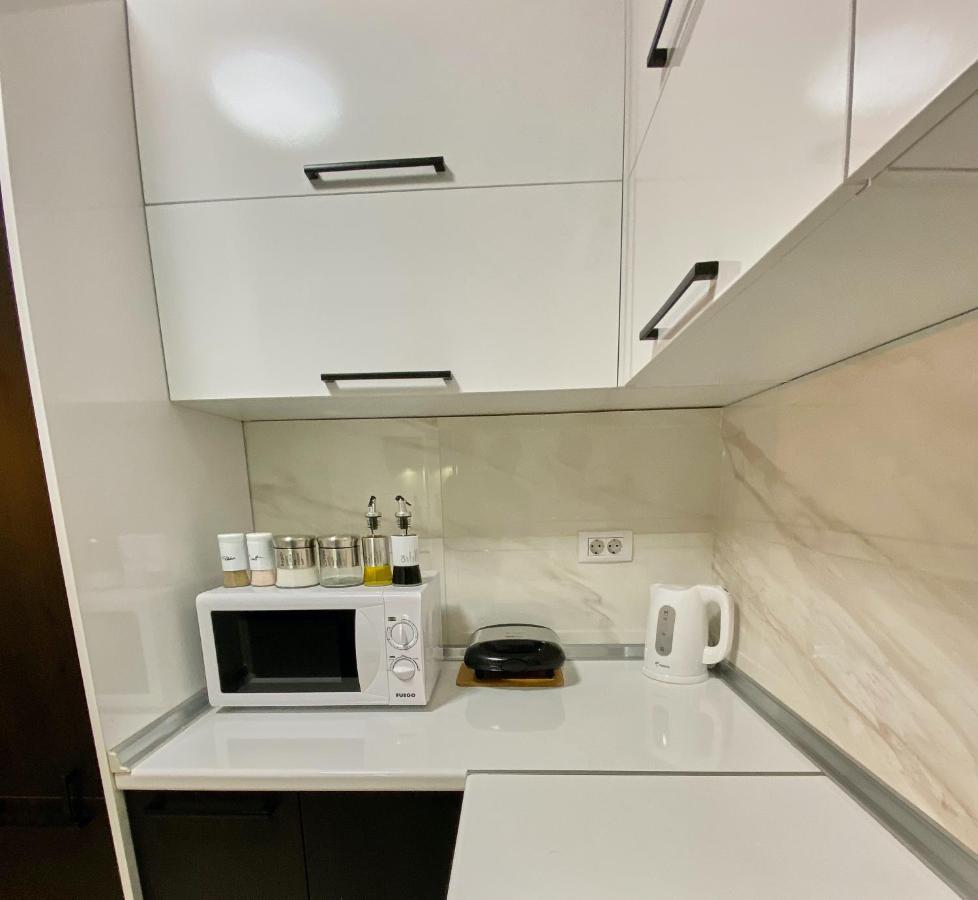 Stylish Apartment, Skopje Centre - Private Parking - Panoramic Views 외부 사진