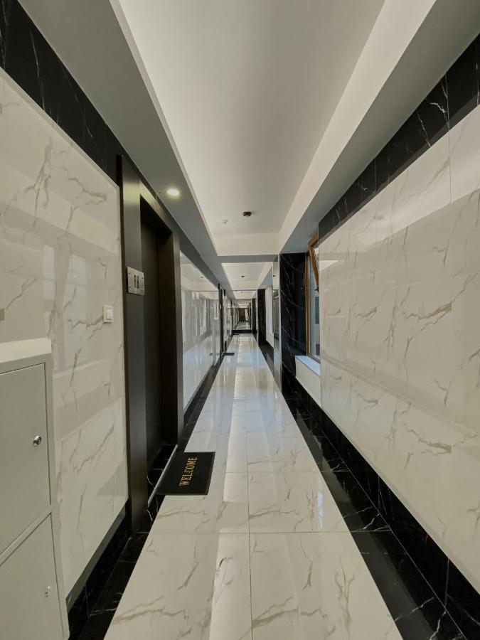 Stylish Apartment, Skopje Centre - Private Parking - Panoramic Views 외부 사진